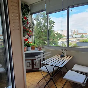 Medipole T2 Avec Un Garage Gratuit Sur Place, 16min A Centre Lyon En Metro A Villeurbanne